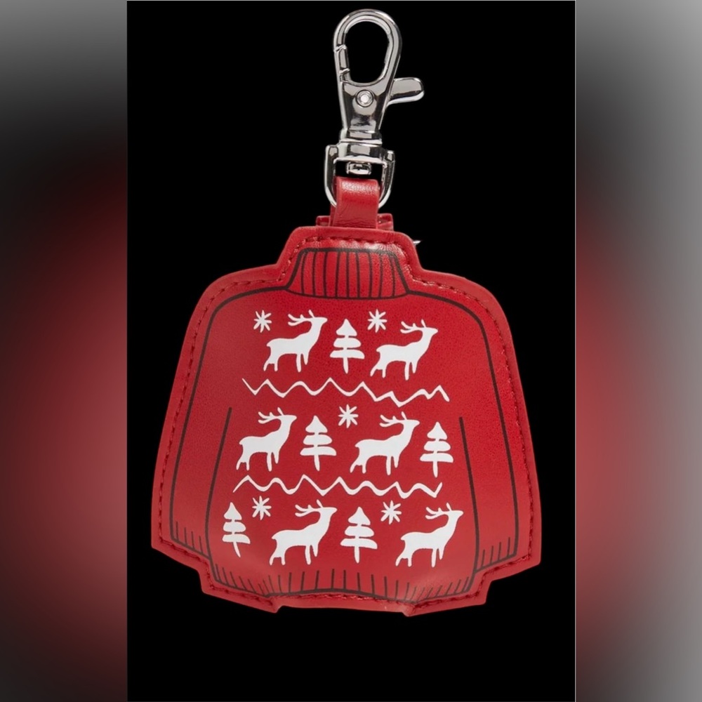 NWT  Vera Bradley Merry Mischief Hand Sanitizer Keychain Holder
